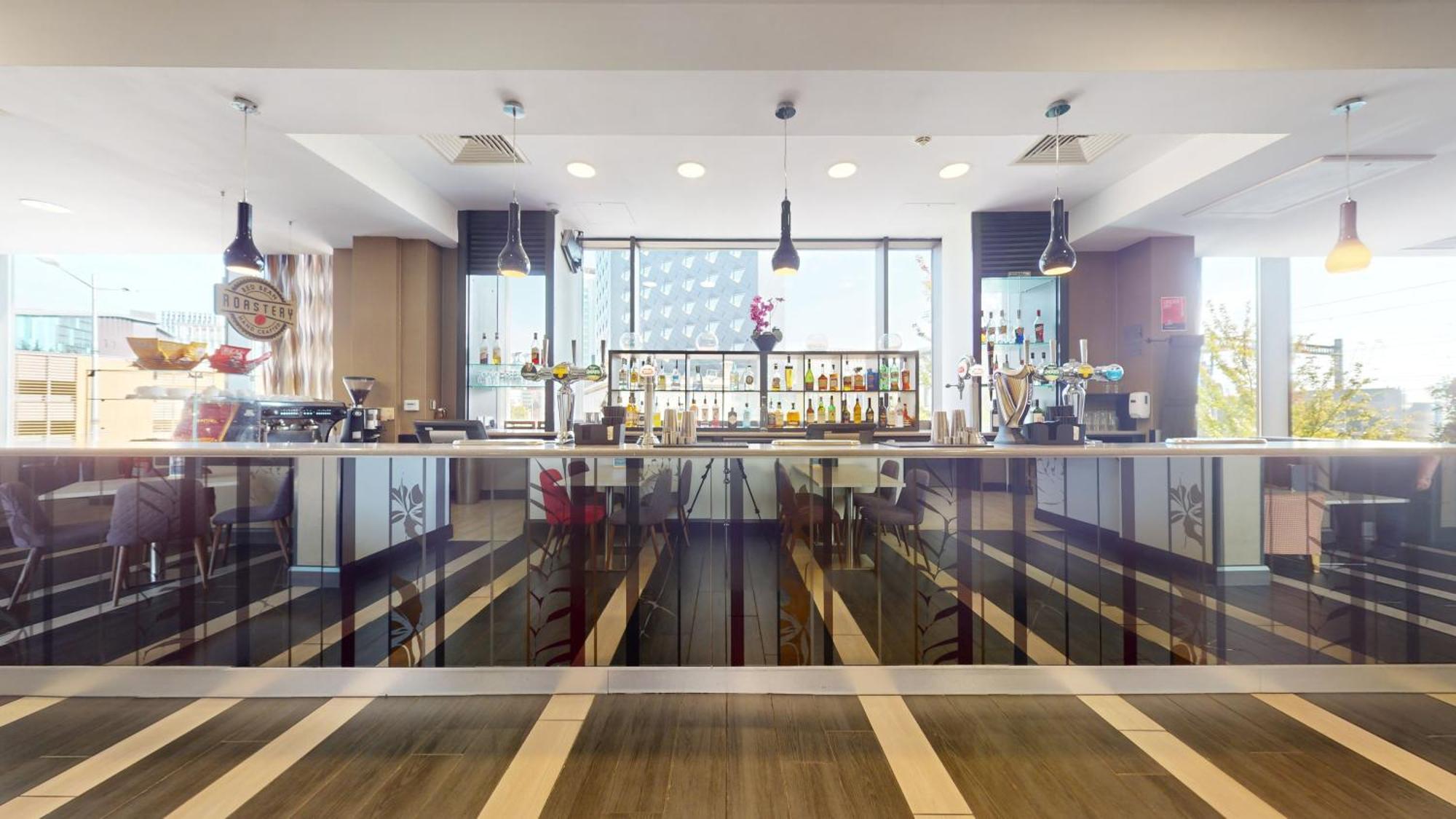 Clayton Hotel Cardiff Exterior photo